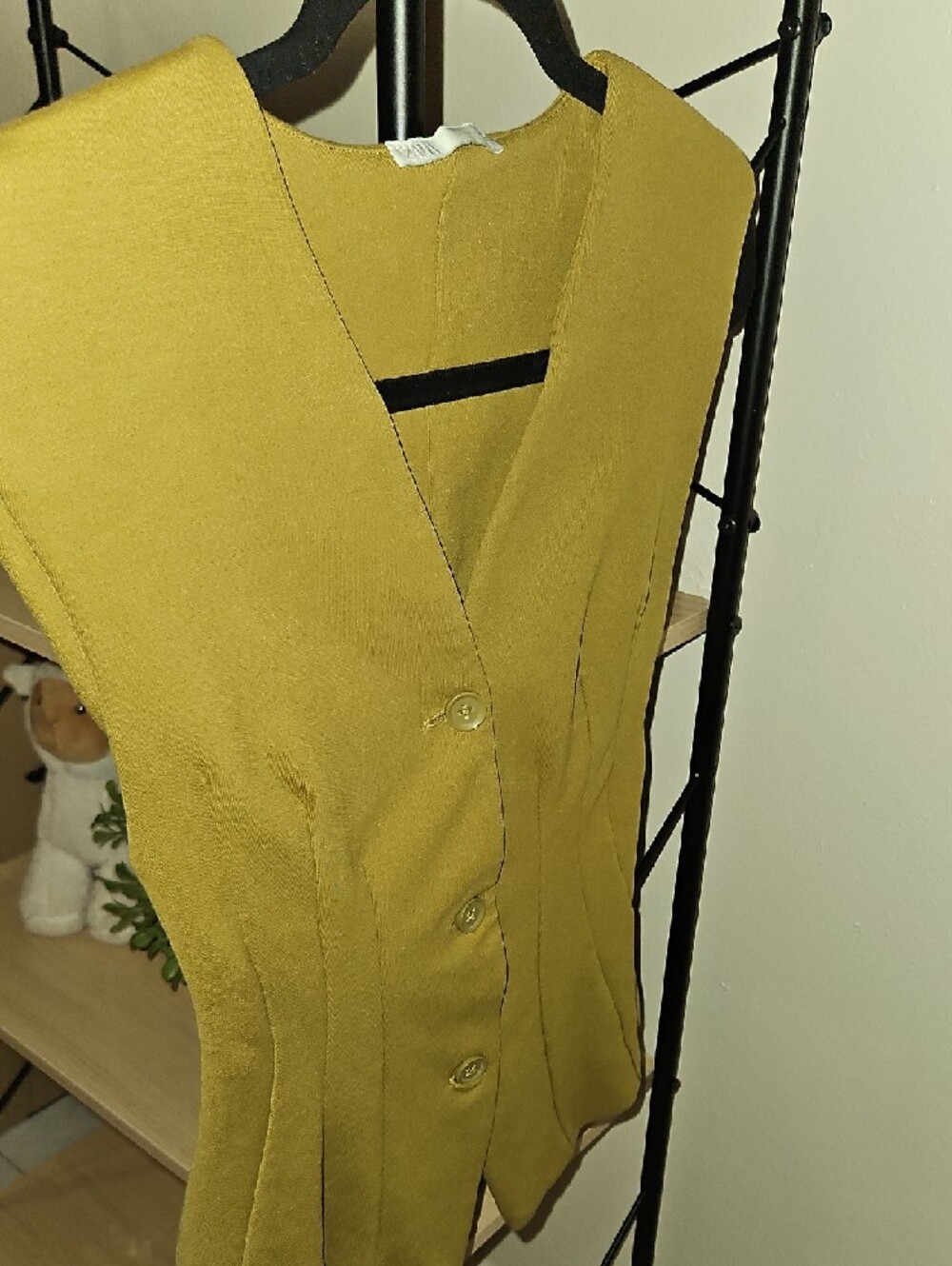 Zara Sleeveless V-Neck Button Front Dress in Mustard - Picture 6 of 6
